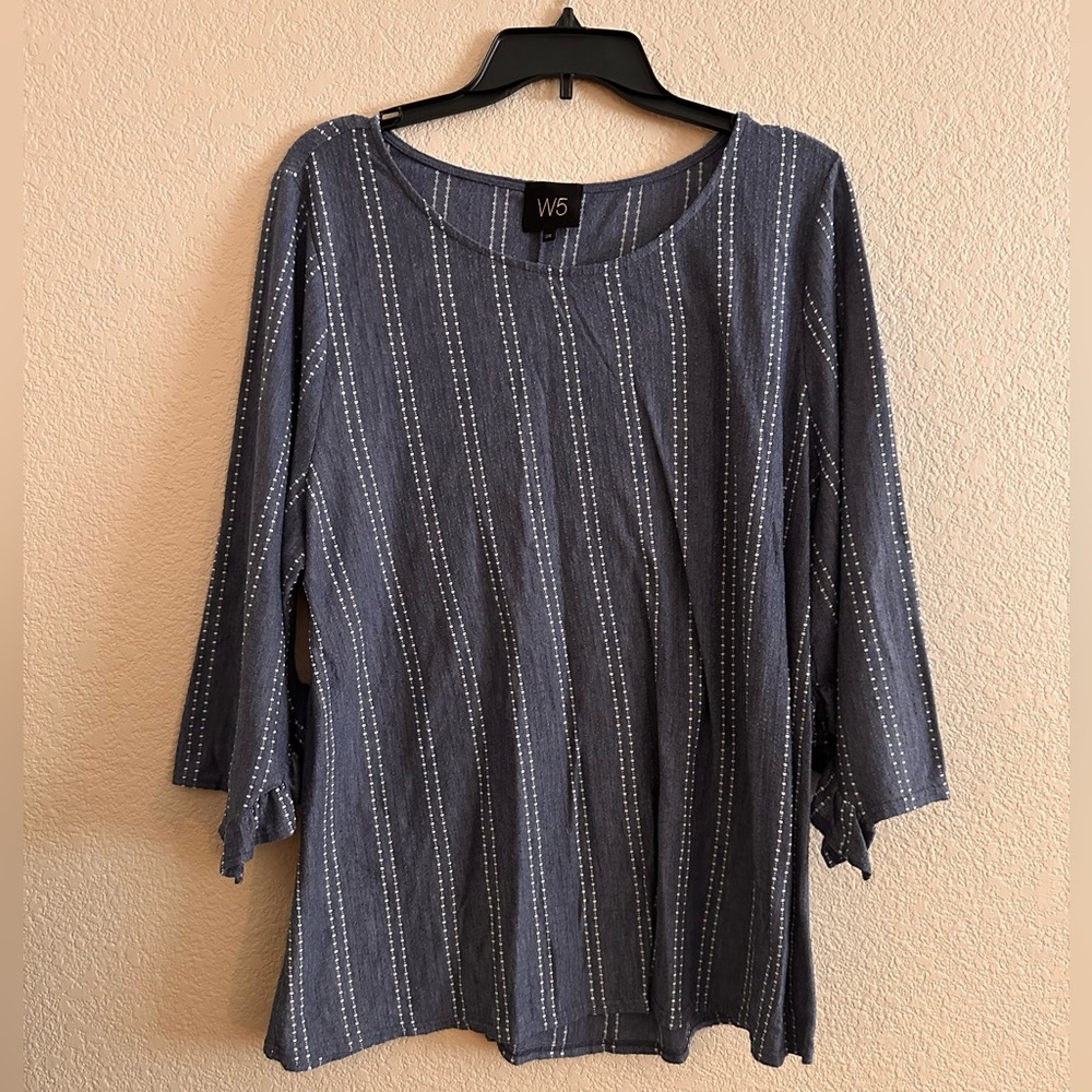 Blue blouse.